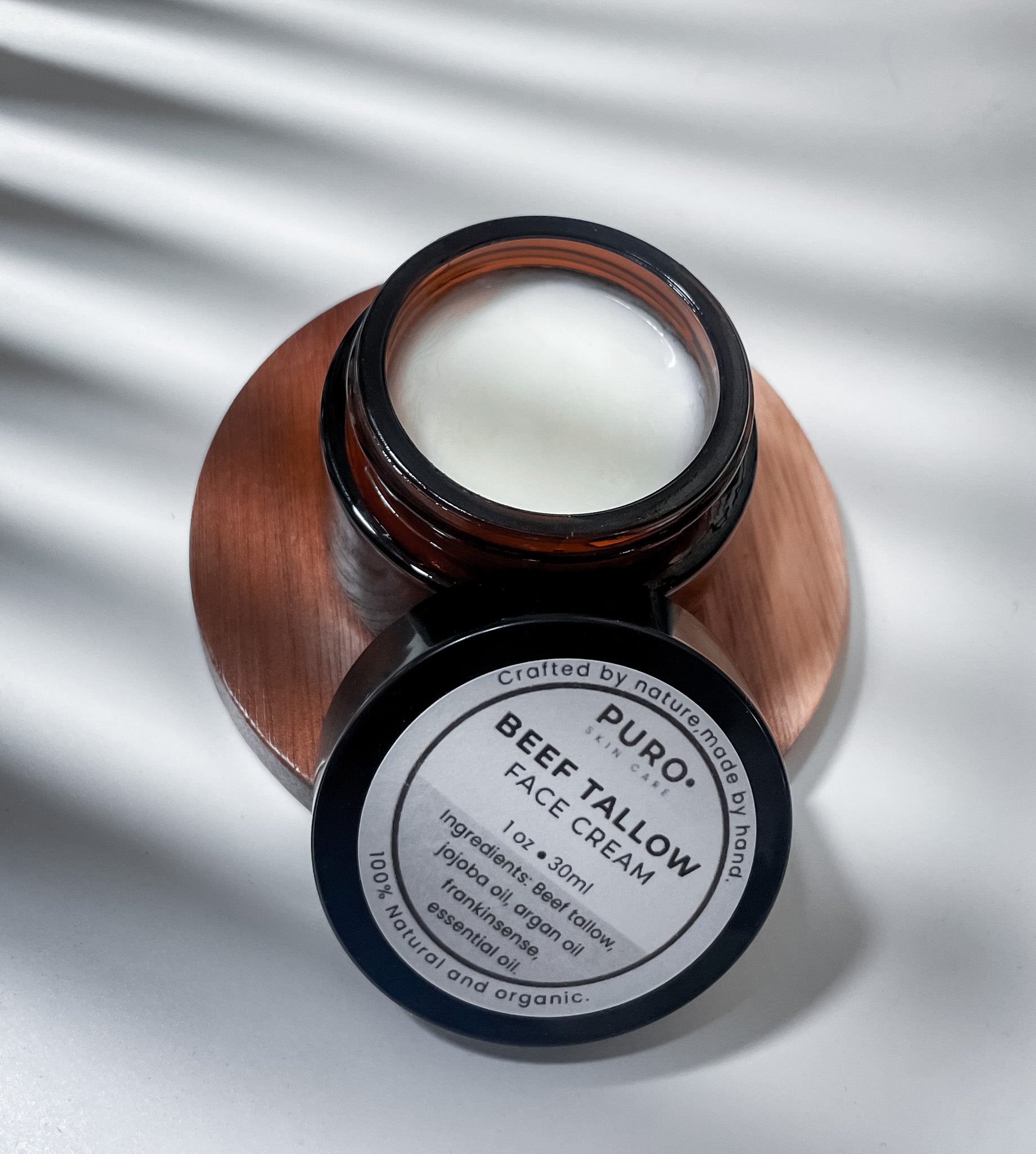 Crema para el rostro de sebo de res llena de amino acidos y vitaminas necesarias para la piel